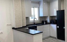 Edifico Mañez Primero- Nuevo, 10 minutos Gibraltar